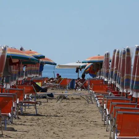 Fuer 4 Personen Ca 20 Qm In Bibione, Adriakueste Italien Und Umgebung アパート ビビオーネ
