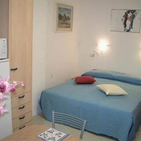 Fuer 4 Personen Ca 20 Qm In Bibione, Adriakueste Italien Und Umgebung Διαμέρισμα *
