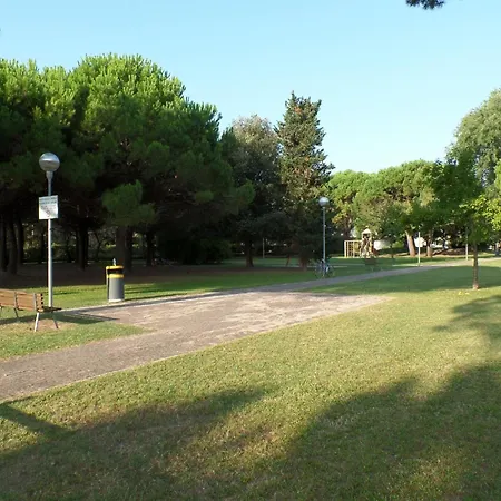 Fuer 4 Personen Ca 20 Qm In Bibione, Adriakueste Italien Und Umgebung * Μπιμπιόνε